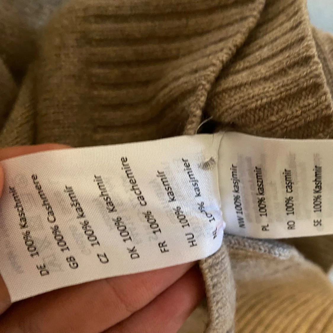 Beige kashmir cardigan - 2