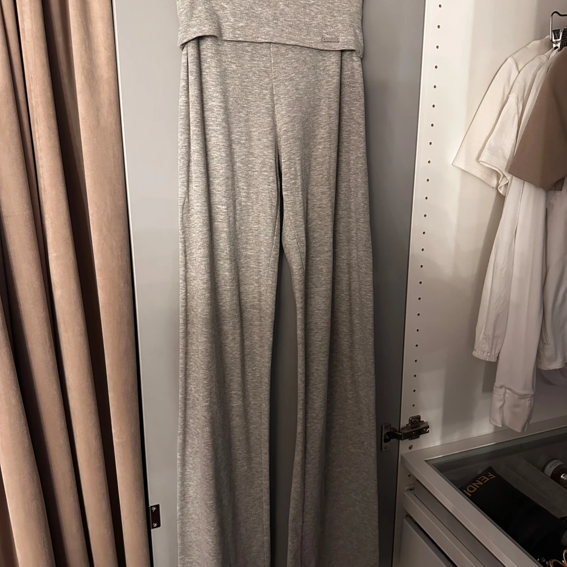 Grå ribbad set från Aimn - 3