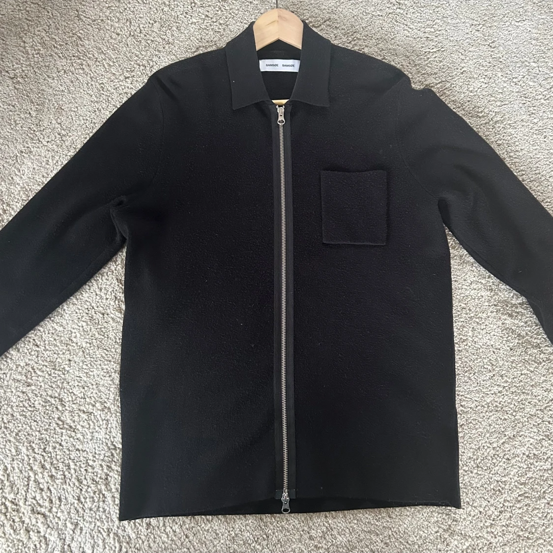 Svart overshirt från Samsoe Samsoe - 1