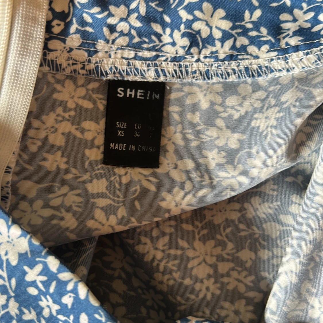 Blommig omlottkjol från SHEIN XS - 2