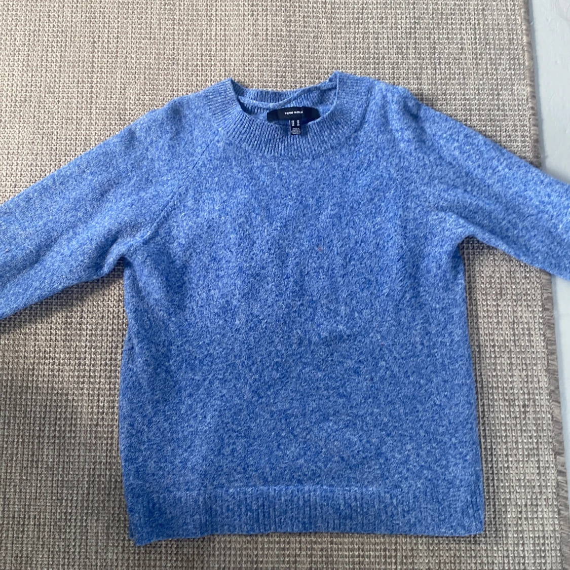 Blå stickad tröja från Vero Moda - 1