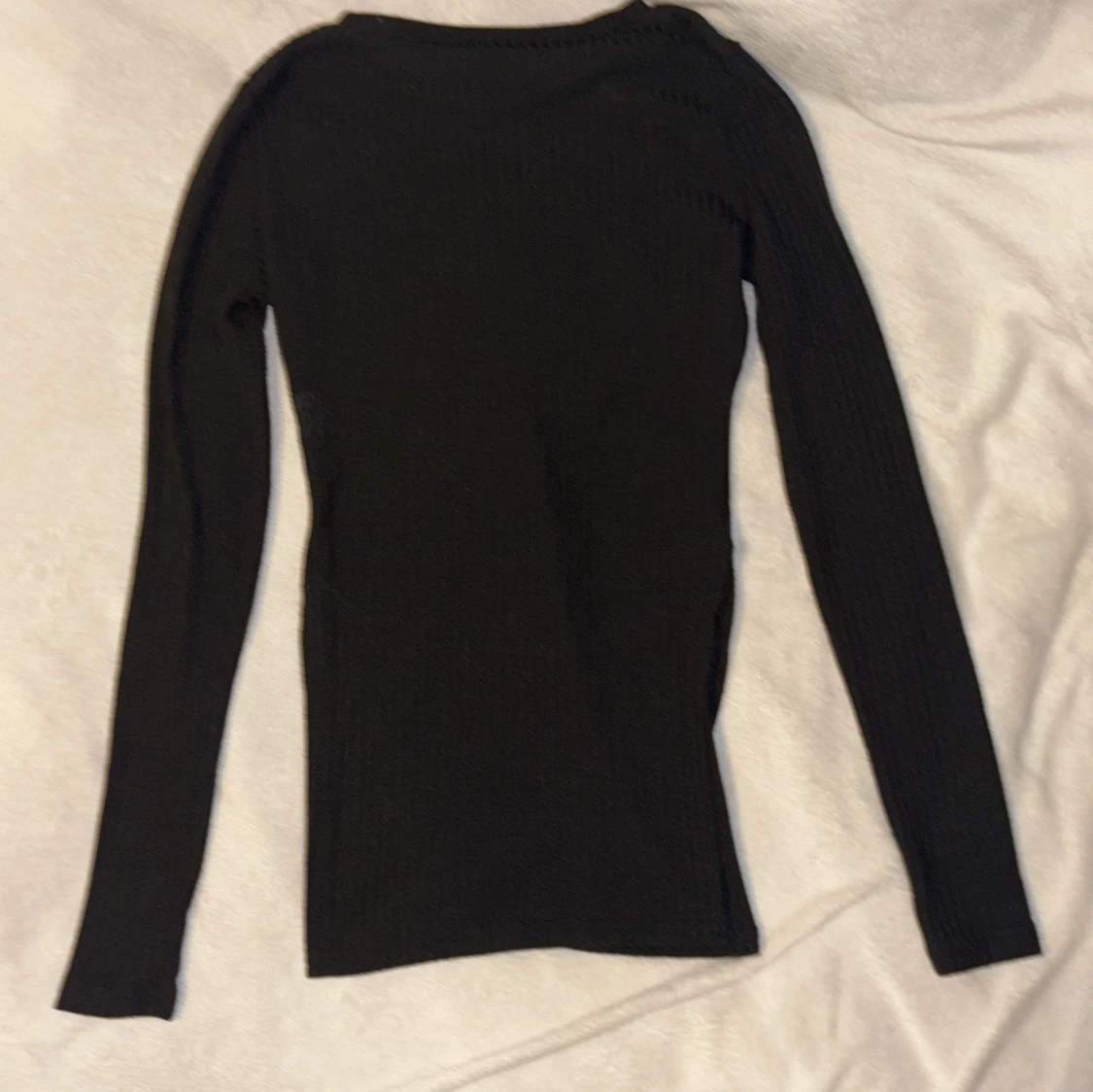 Svart ribbad långärmad topp - 2