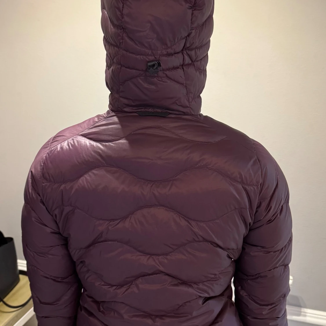 Mörklila Peakperformance jacka XS - 1