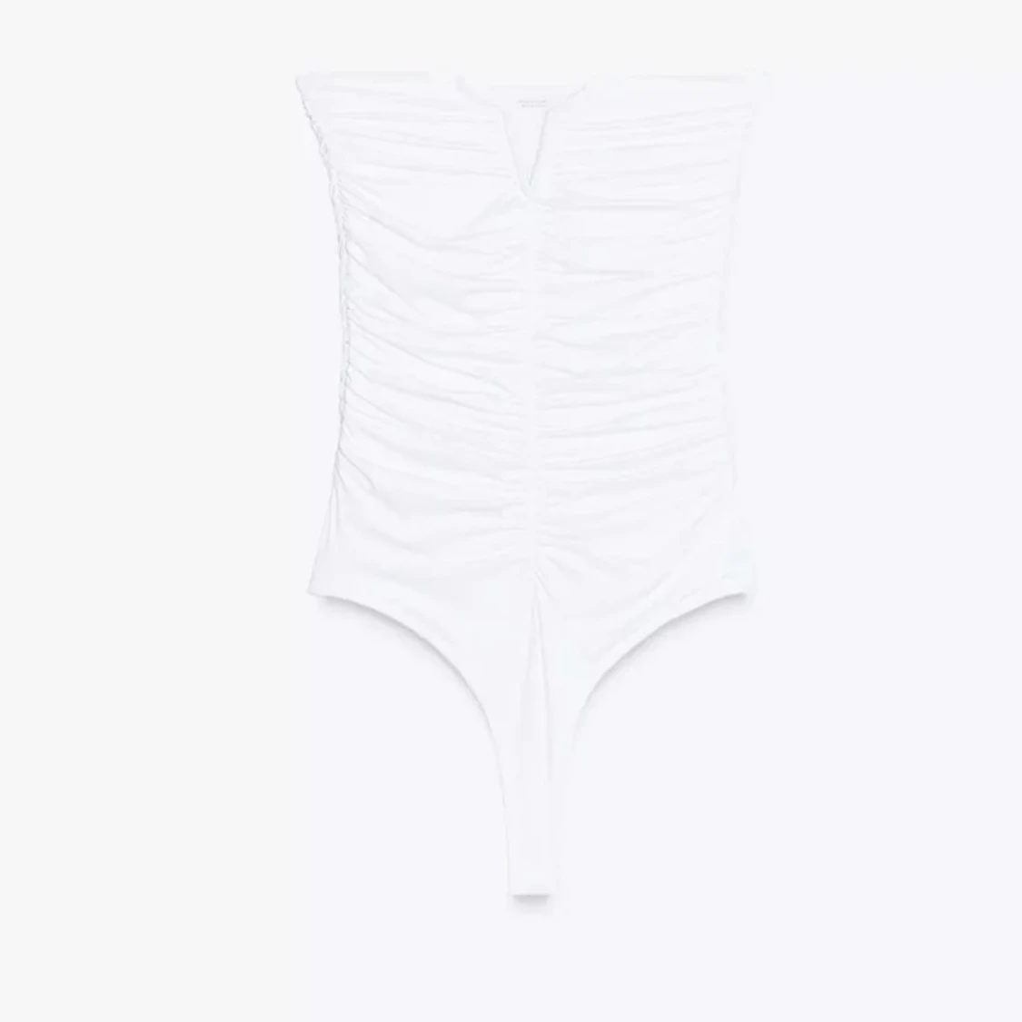 Vit omlott bodysuit med rynkade detaljer - 1