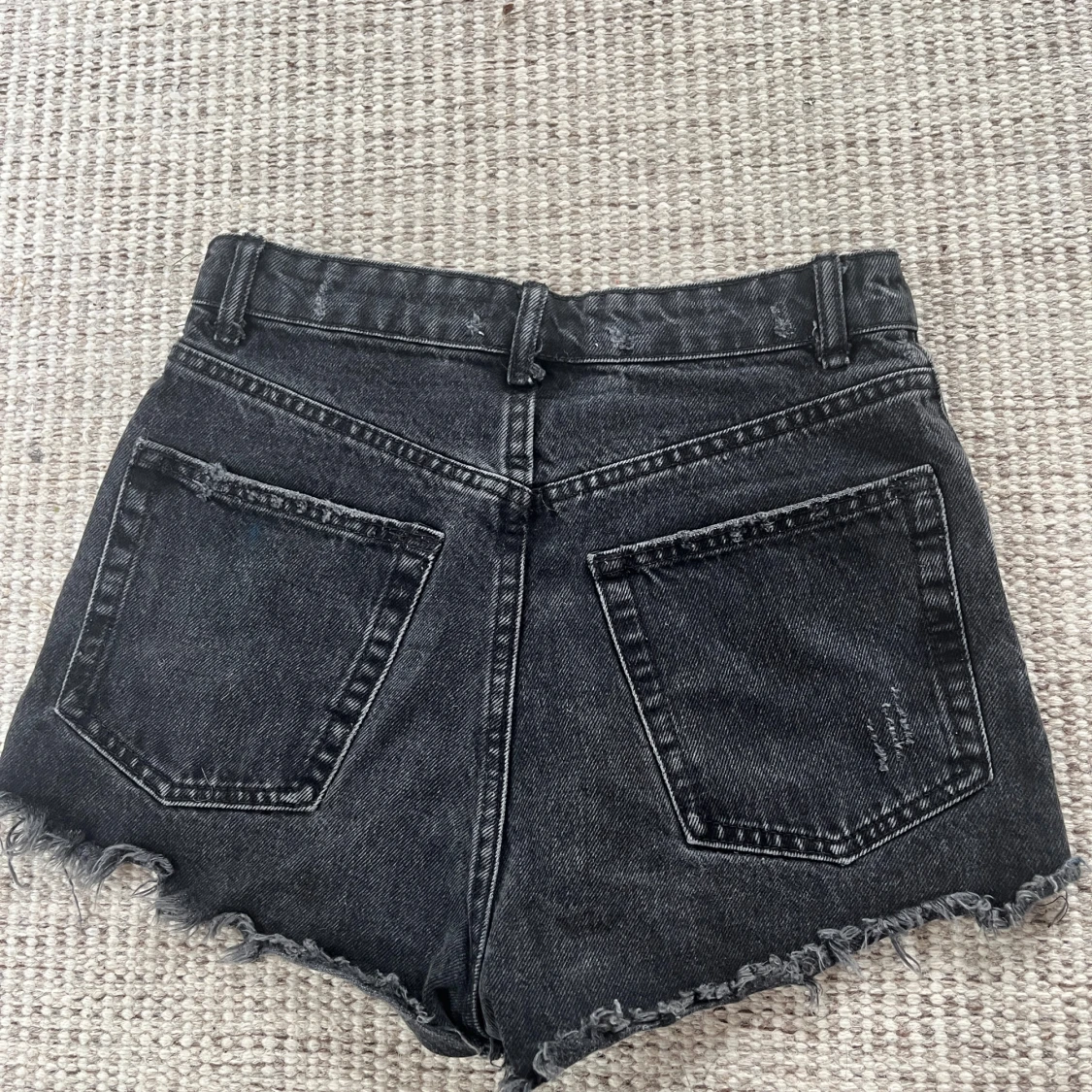 Svarta jeansshorts - 1