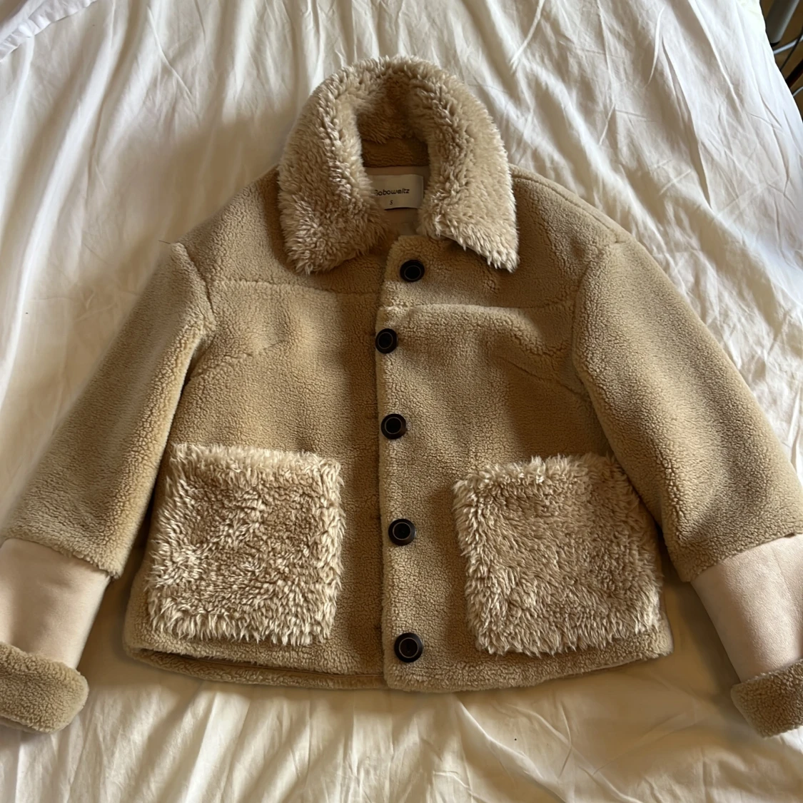 Beige teddyjacka från Bobowaltz