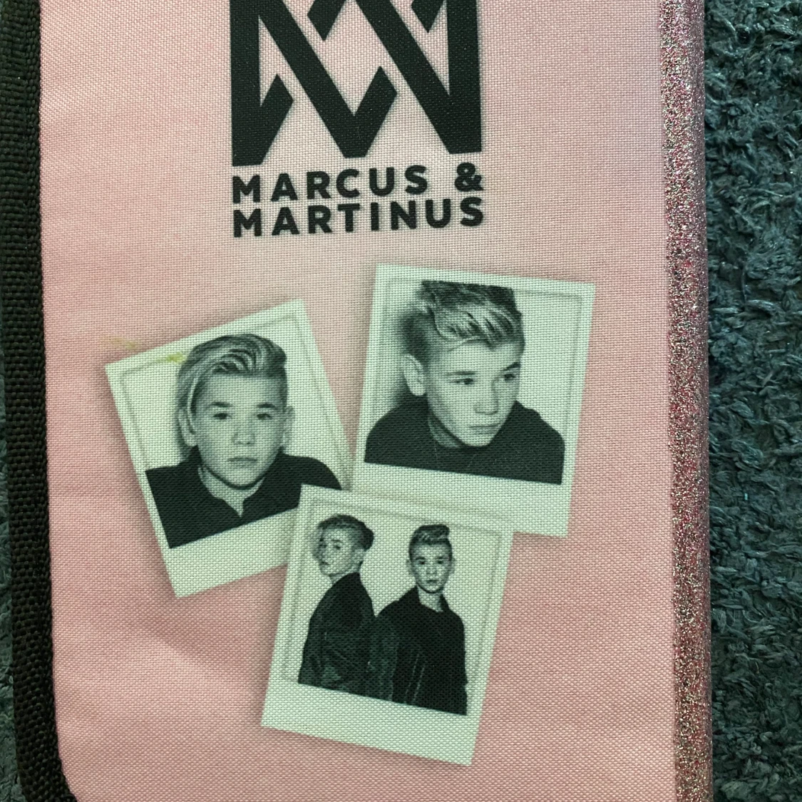 Marcus & Martinus rosa pennfodral - 1