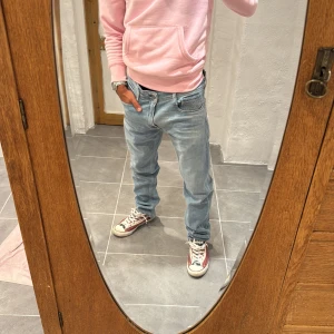 Replay jeans  - Ett par snygga jeans från Replay i storlek W31 L34 i modellen Rocco