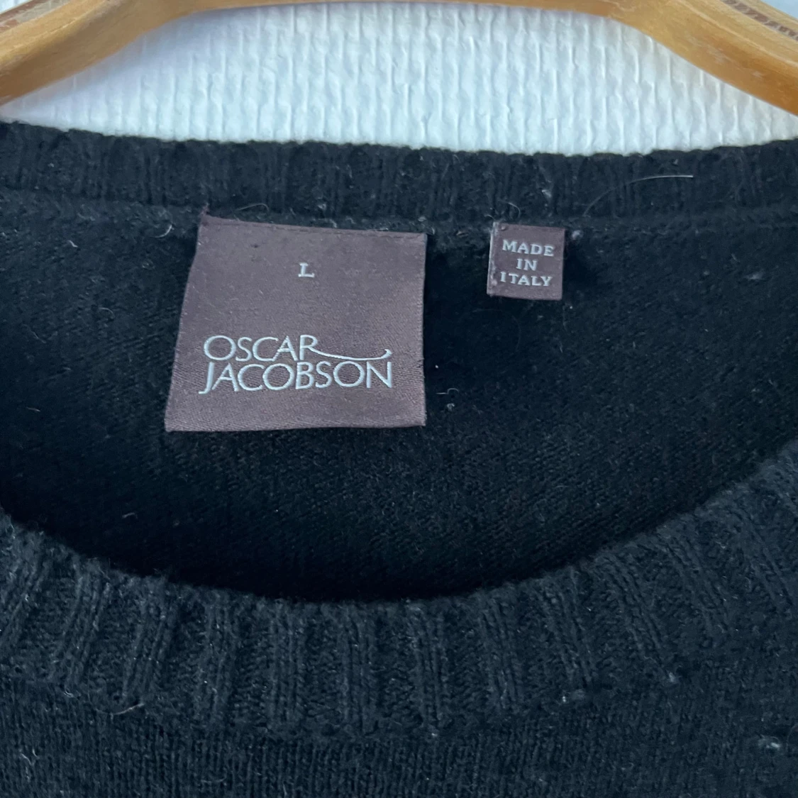 Oscar Jacobson Roundneck - 1
