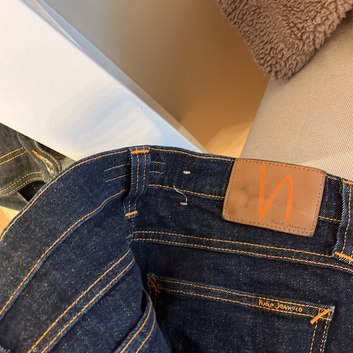 Mörkblå jeans - 1