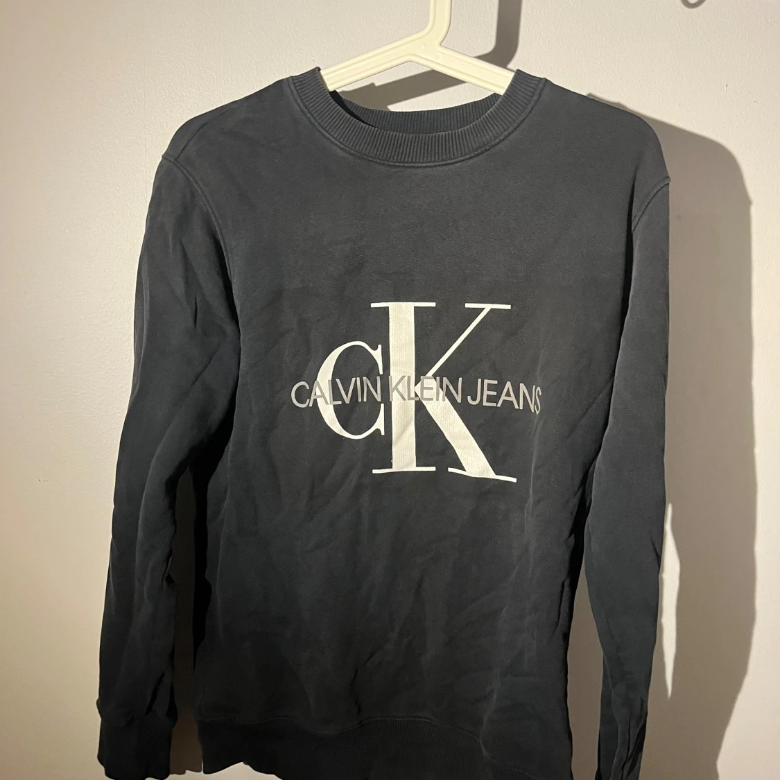 Svart sweatshirt från Calvin Klein Jeans - 1