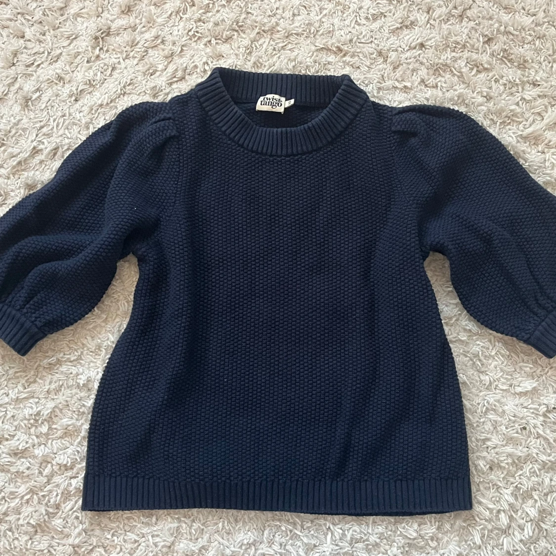 Mörkblå stickad tröja från Twist & Tango - 2