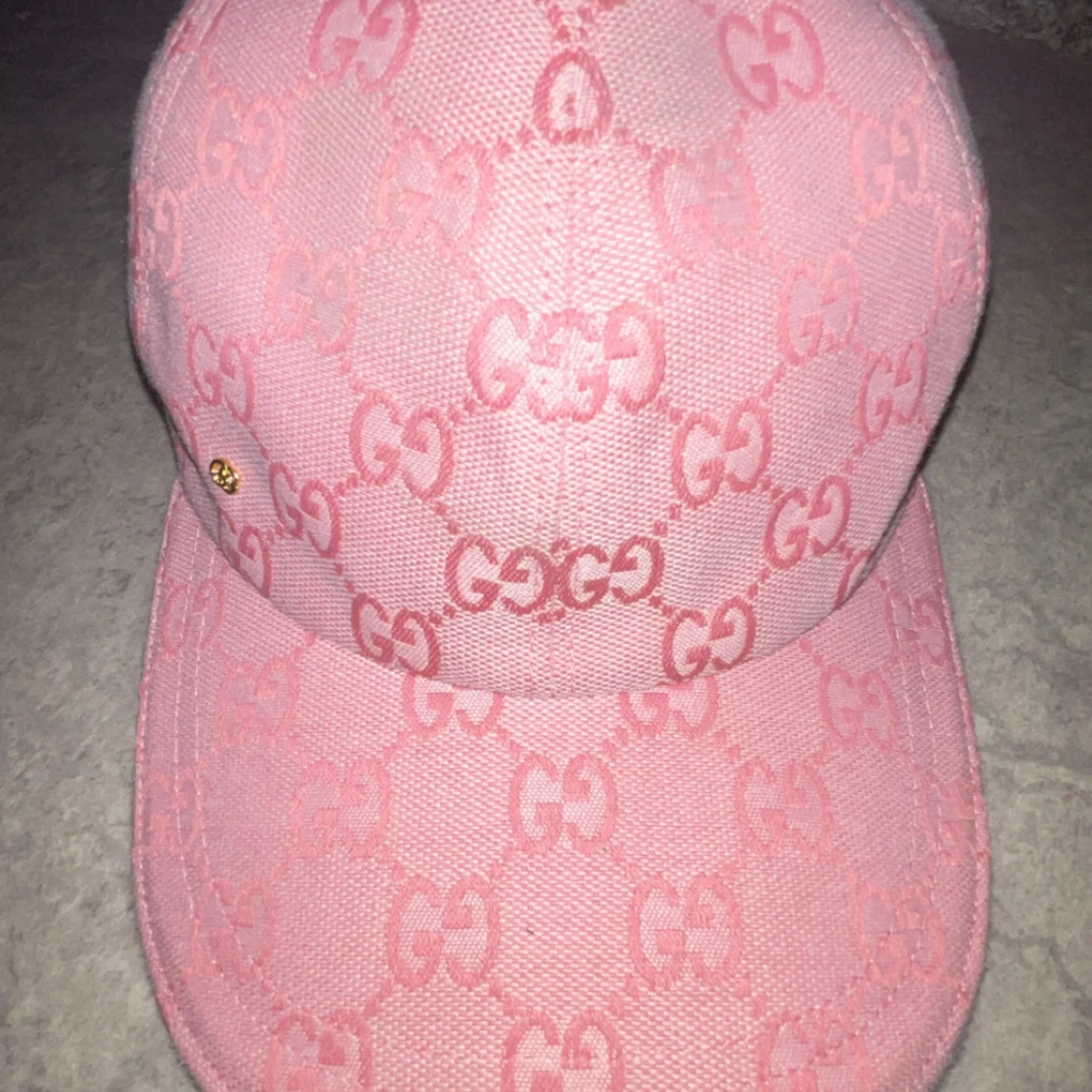 Rosa Gucci keps med GG-mönster