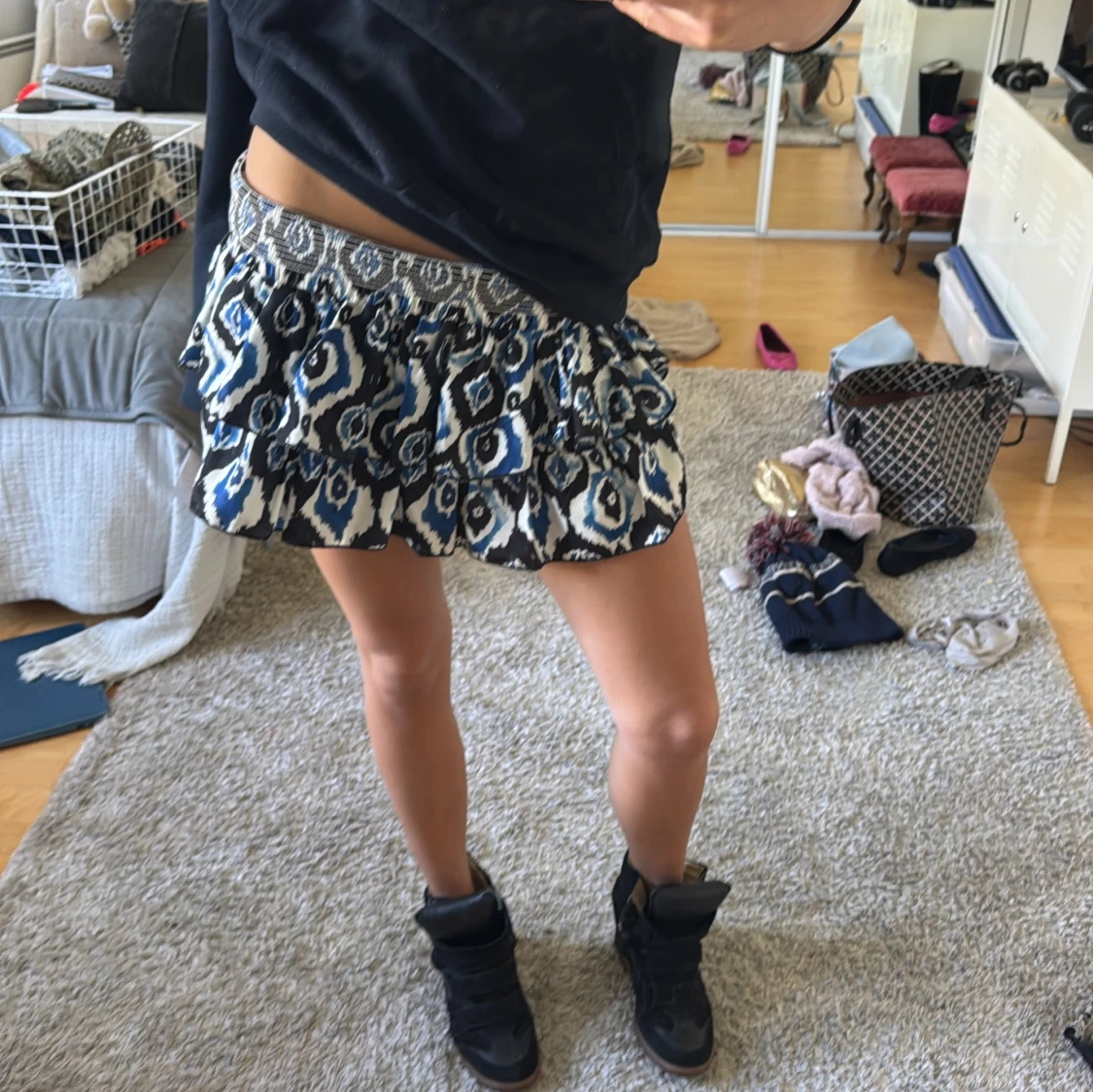 Mönstrad volangkjol från Francis - 1