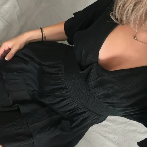 Svart klänning - Svart klänning används ej 