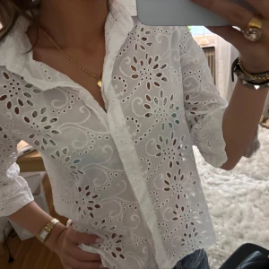 Vit blus - Super super fin blus💓💓💓