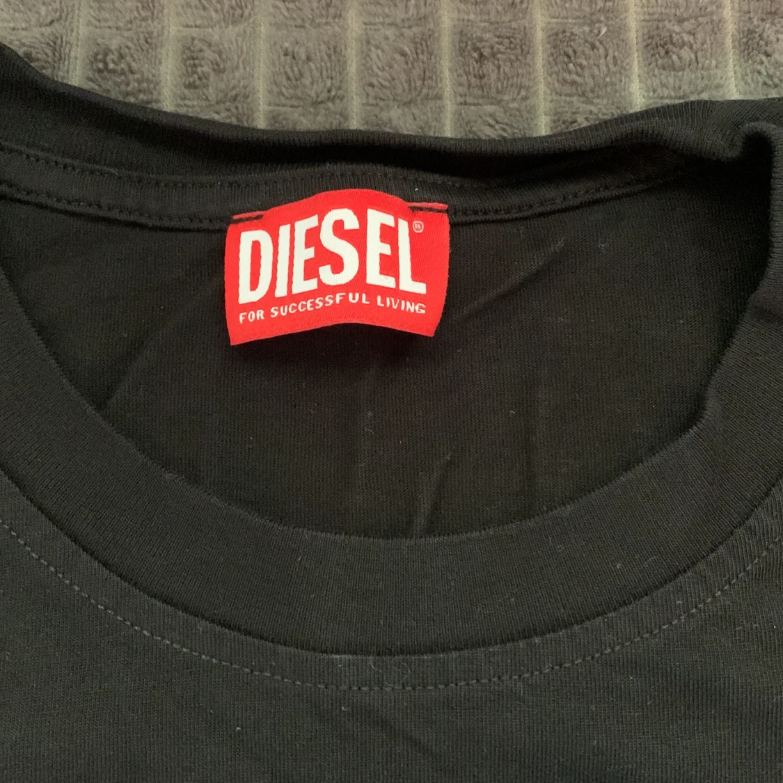Svart t-shirt från Diesel med tryck - 1