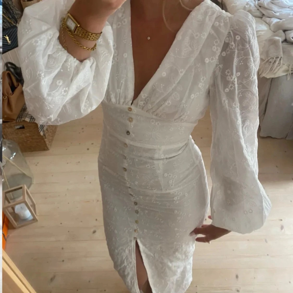 Broderad klänning - 2