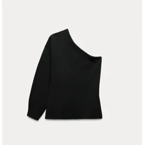Svart oneshoulder topp - Säljer en svart oneshoulder topp med lång ärm. Knappt använd så i superbra skick!