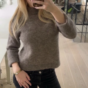 Alpaca ull tröja - Stickad tröja i Alpaca ull. Använd fåtal gånger.