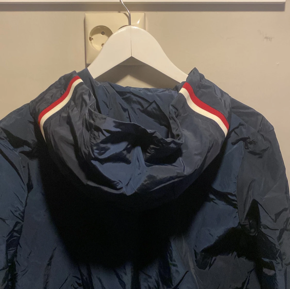 Mörkblå vindjacka från Moncler - 3