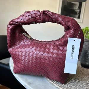 Slut såld väska  - Knappt använd väska från Gina som inte går att köpa längre 💓nypris 400kr