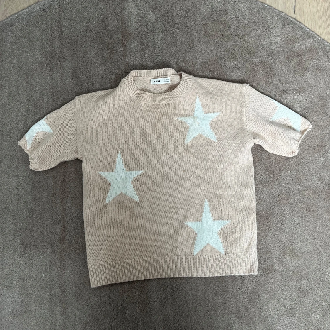 Beige stickad tröja med stjärnor - 2