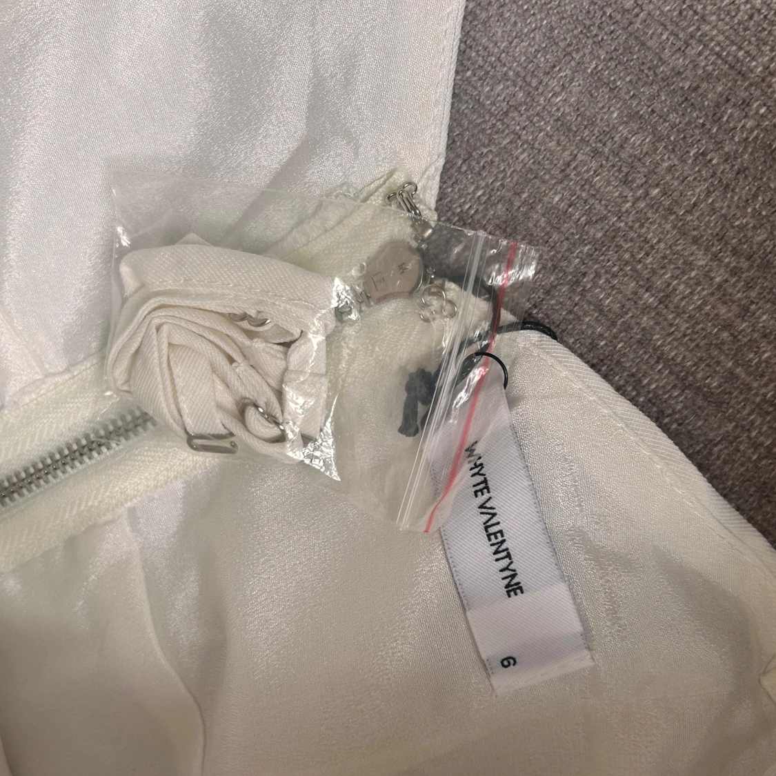 Vit klänning från Petal and Pup - 4