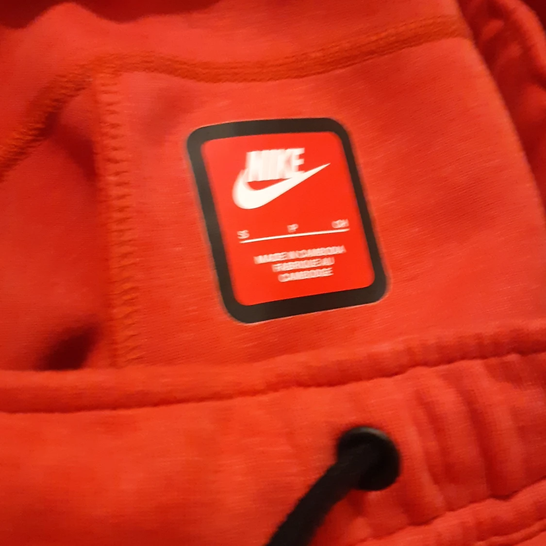 Röd dress från Nike tech - 3