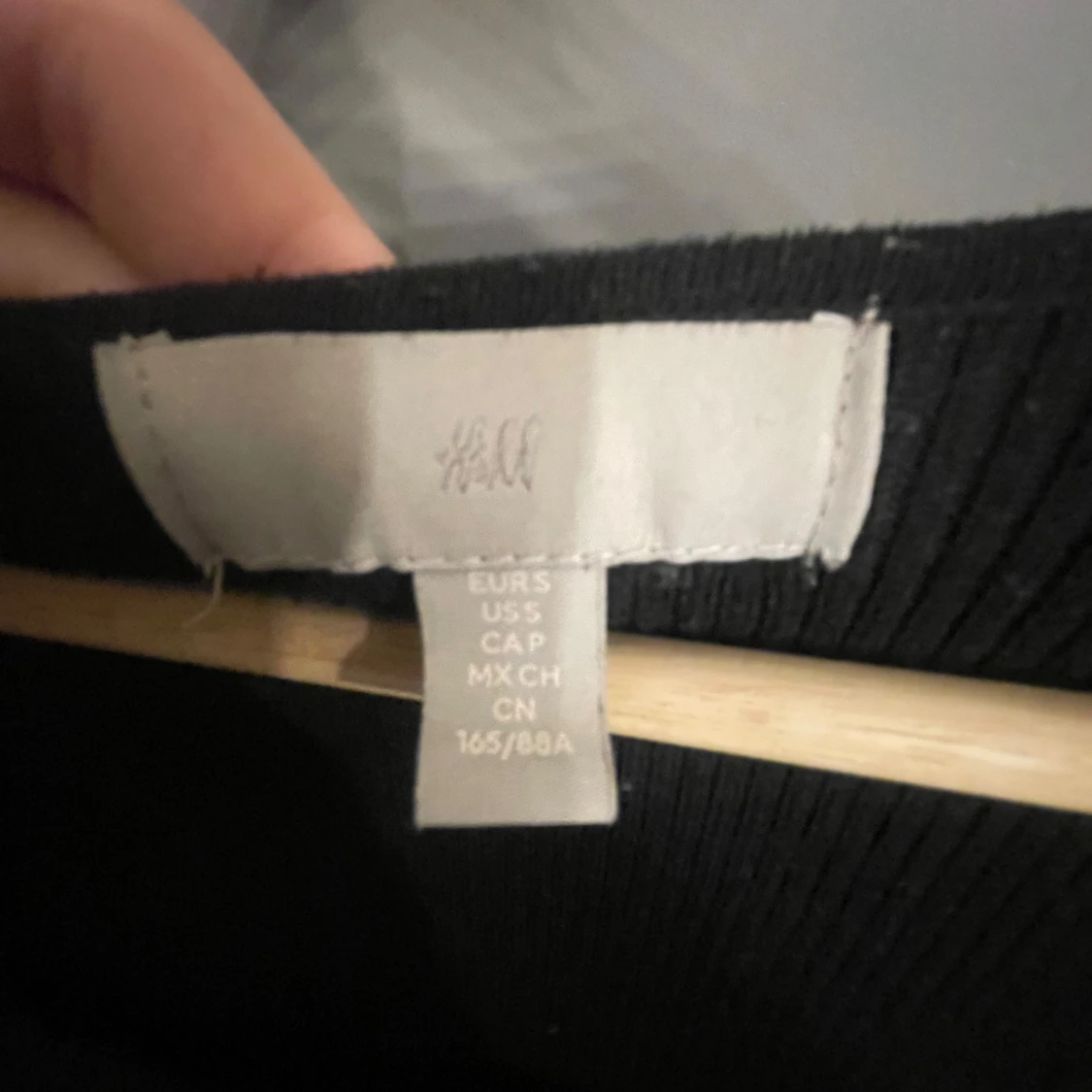 Svart ribbad tröja från H&M - 2