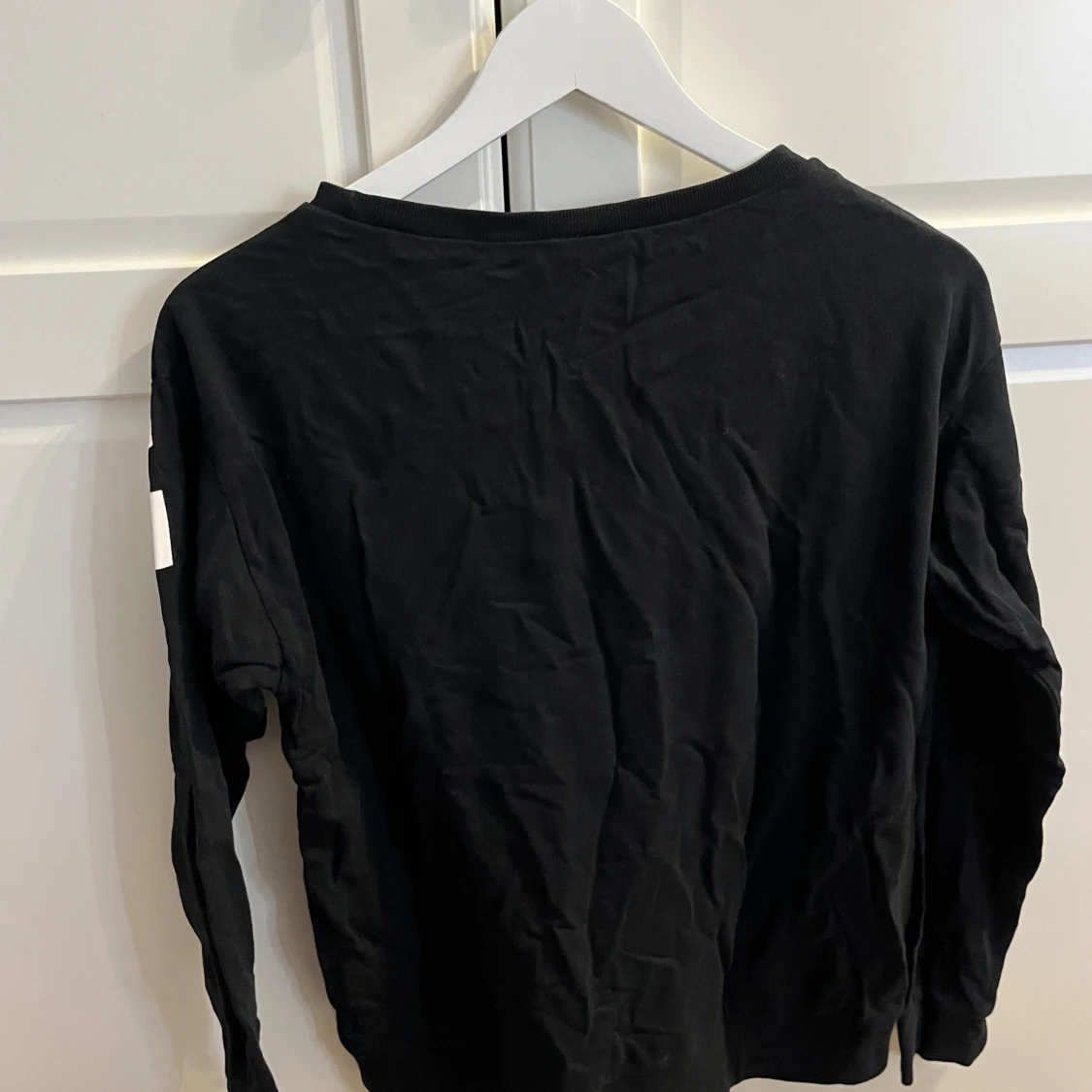 Svart långärmad tröja från H&M Divided - 1