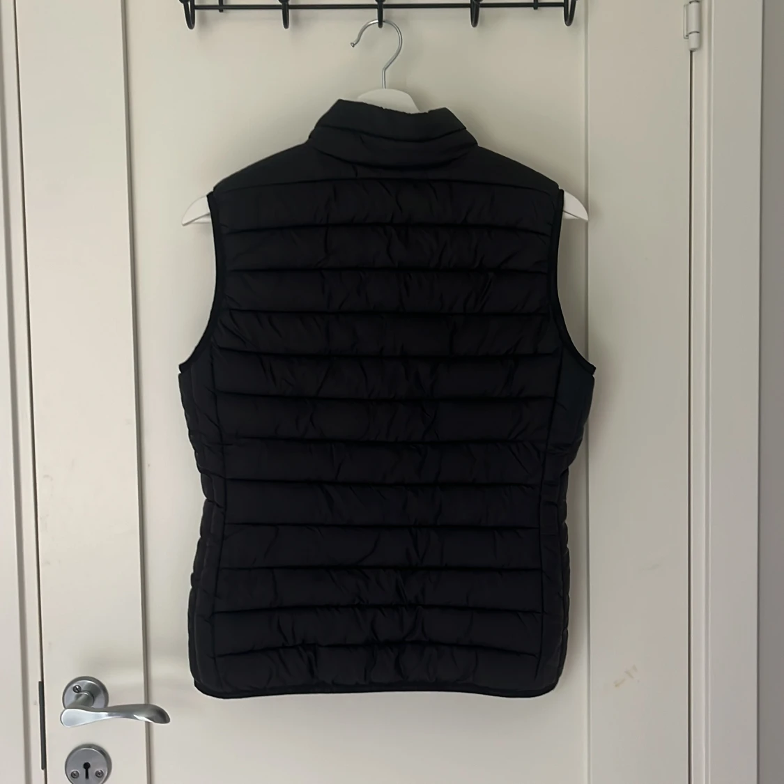 Svart dunväst från Hang Ten, stl S - 1