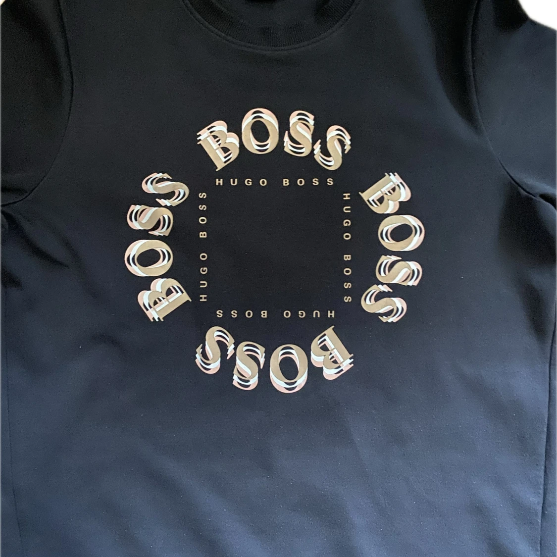 Svart sweatshirt från Hugo Boss - 1