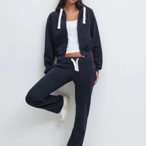 Mjukis sett - Mörkblått mjukis sett från Gina Tricot i storlek xs 