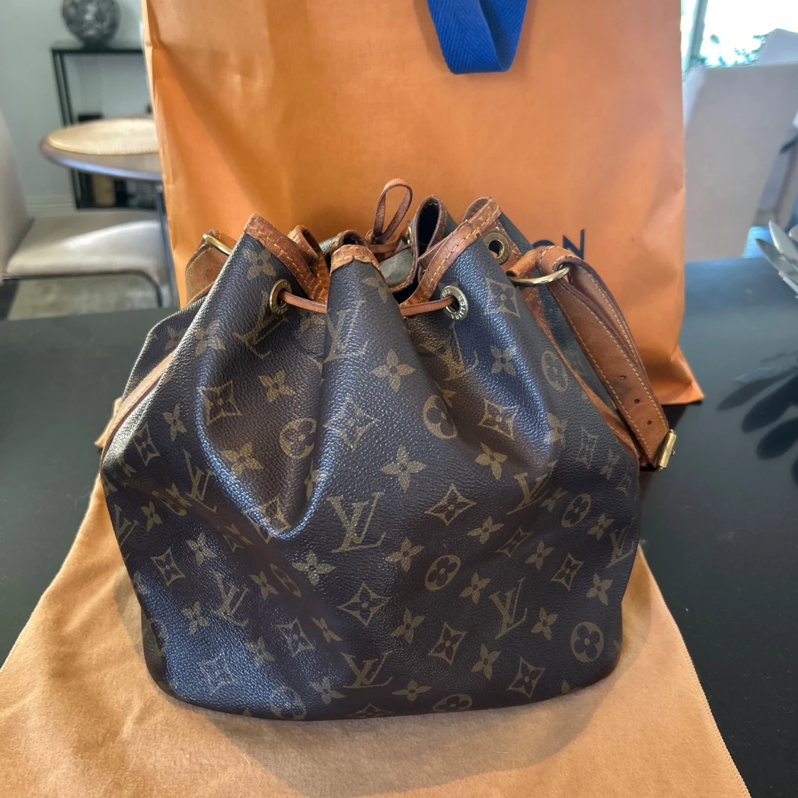 Louis Vuitton Monogram Noé axelväska - 1