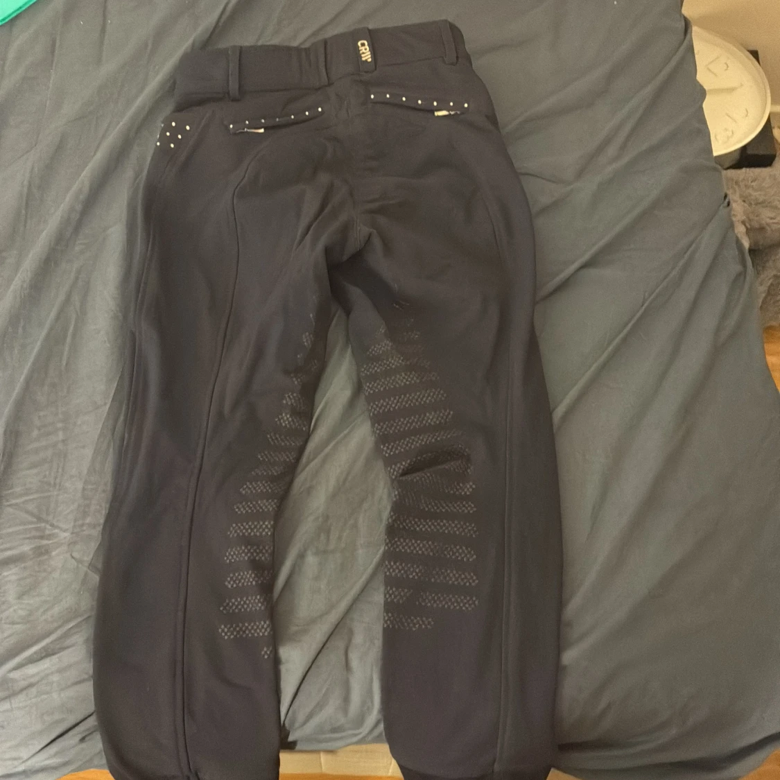 Svarta ridbyxor med silikongrepp CRW - 1