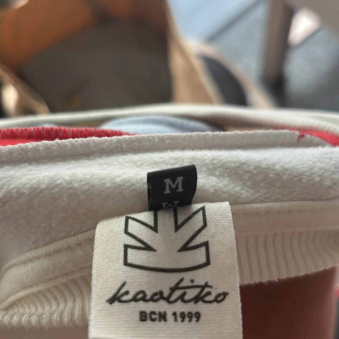 Randig sweatshirt från Kaotiko - 2