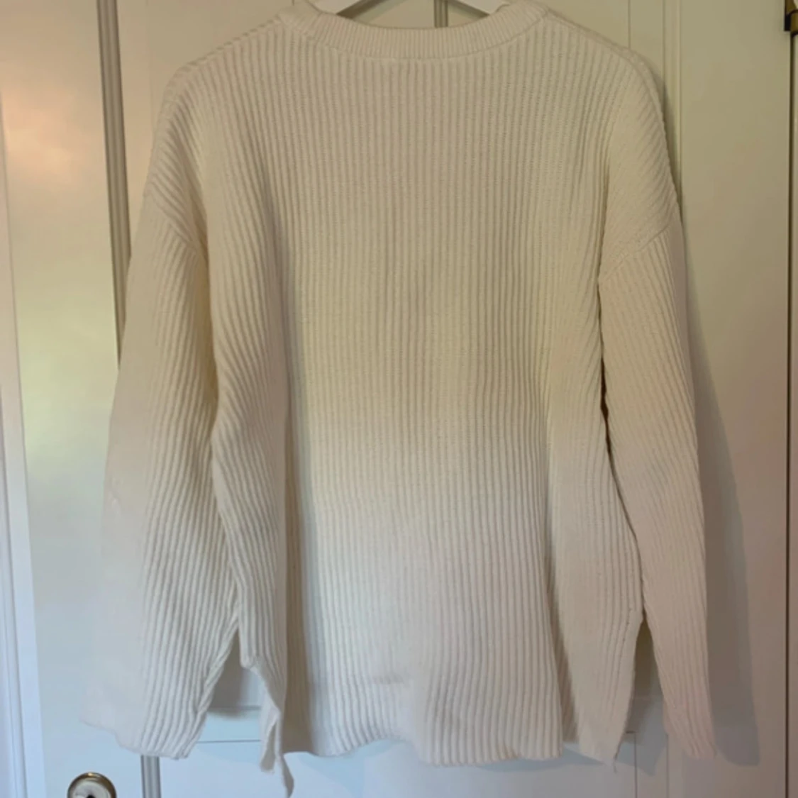Vit ribbstickad tröja från Cubus - 1