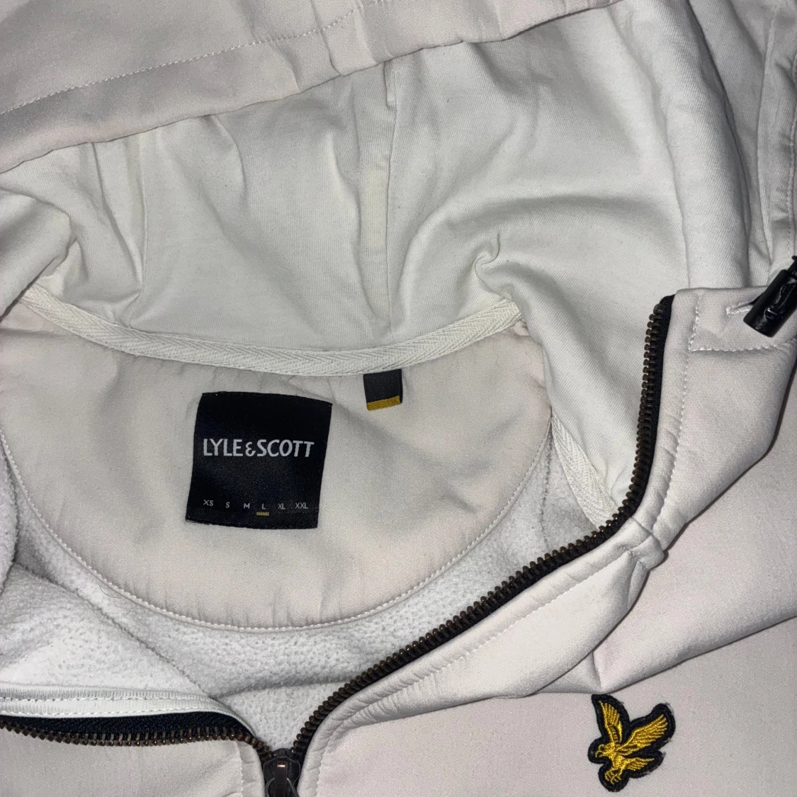 Vit hoodiejacka från Lyle & Scott - 1