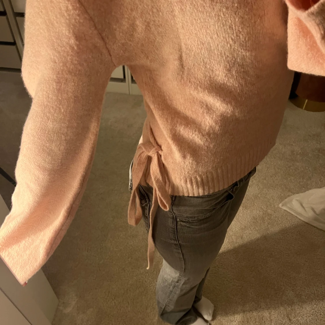 Ljusrosa omlottstickad tröja - 2