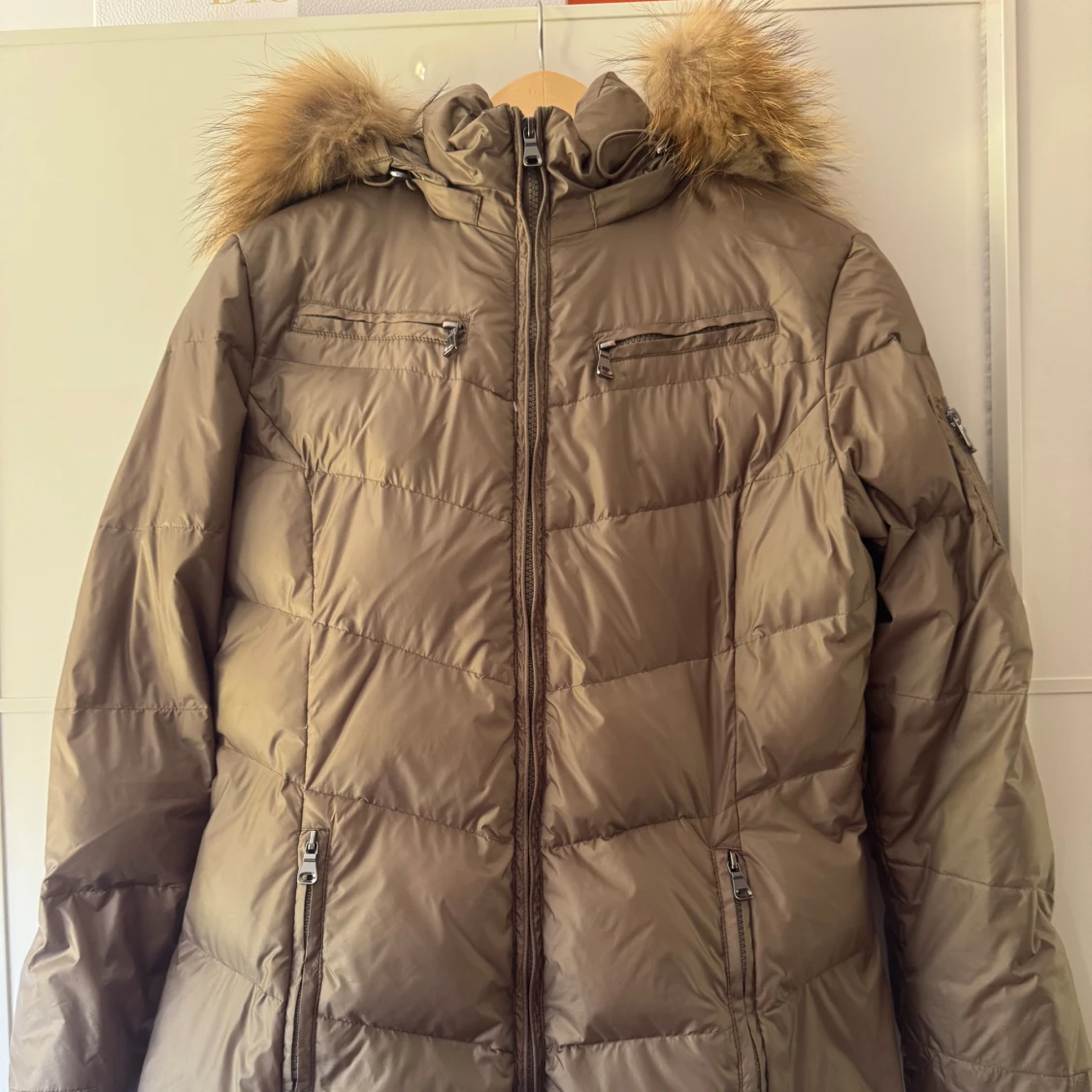 Jacka med päls och bälte - 1