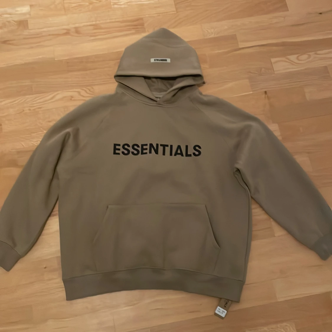 Beige hoodie från Essentials