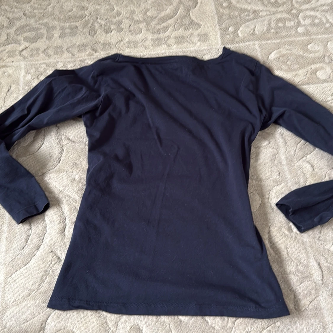 Mörkblå långärmad topp från Sfera Casual - 1