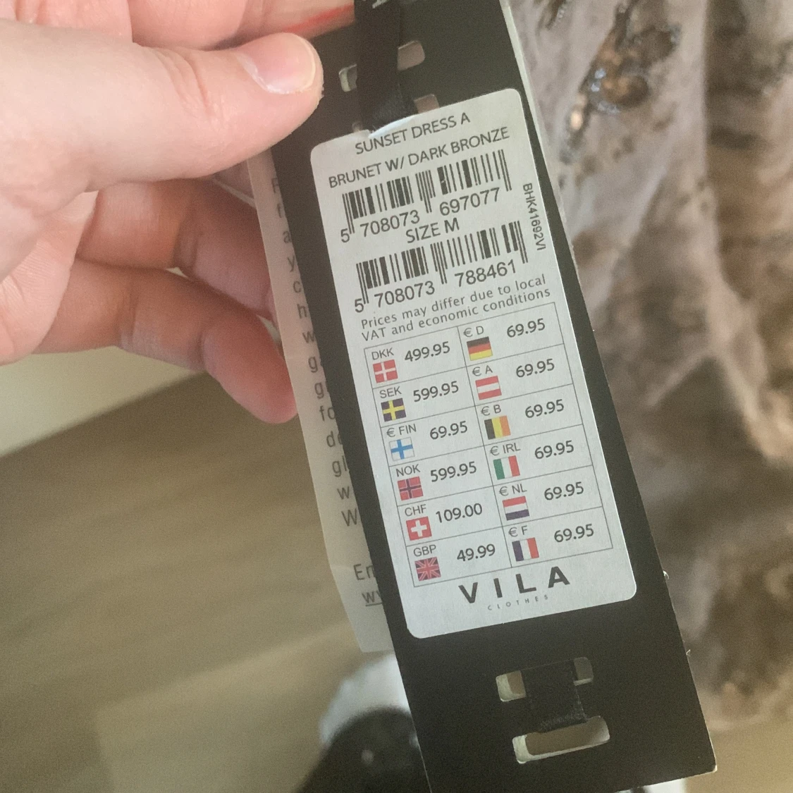 Långklänning med broderade detaljer - 3