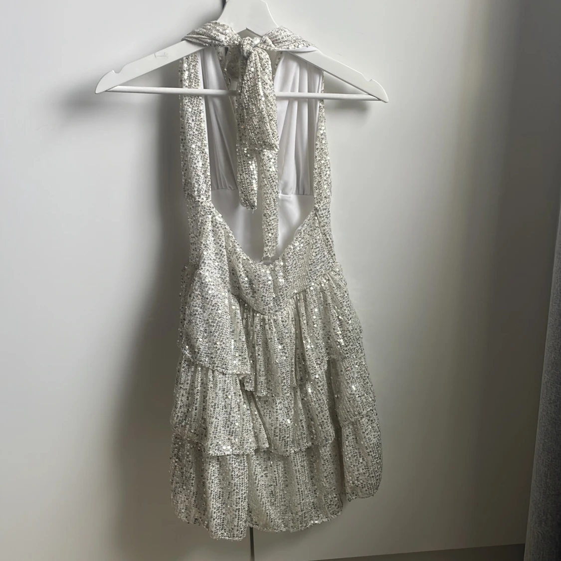 Paljettklänning - 1