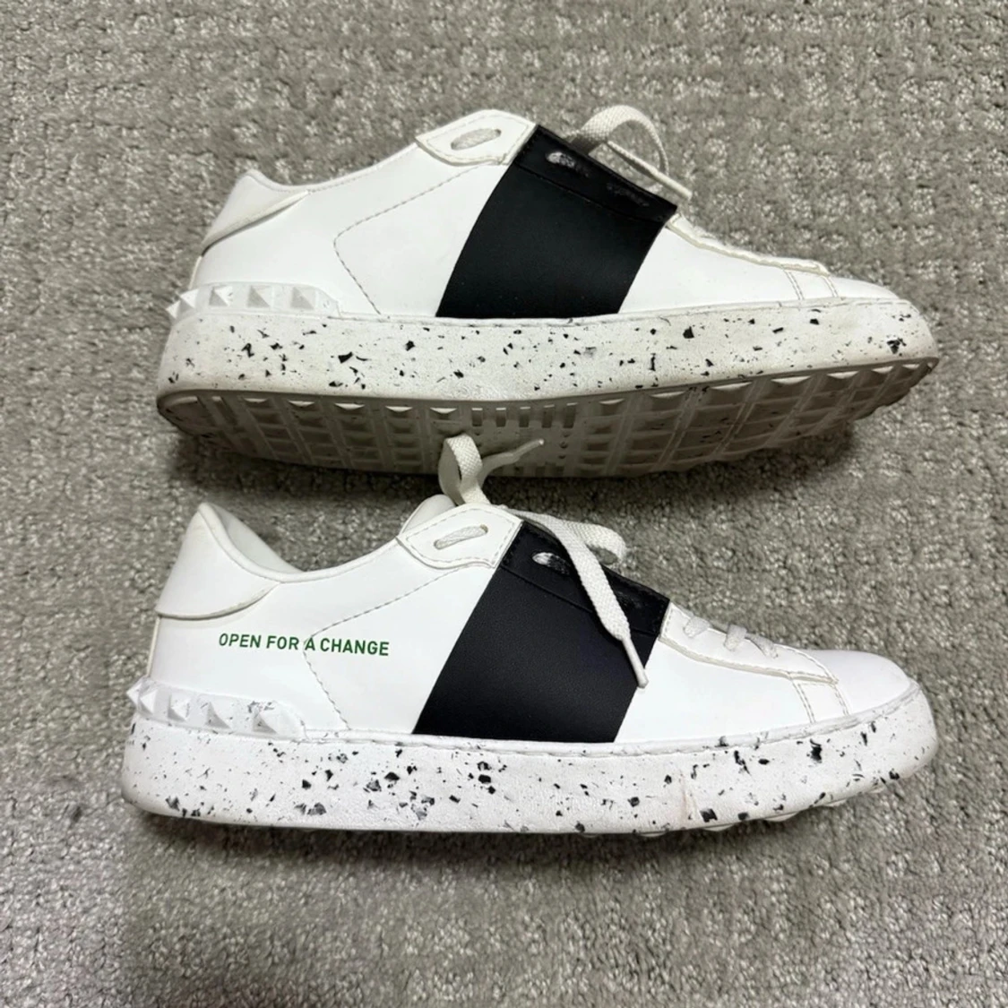 Valentino Garavani | as feta | ev byte - 3