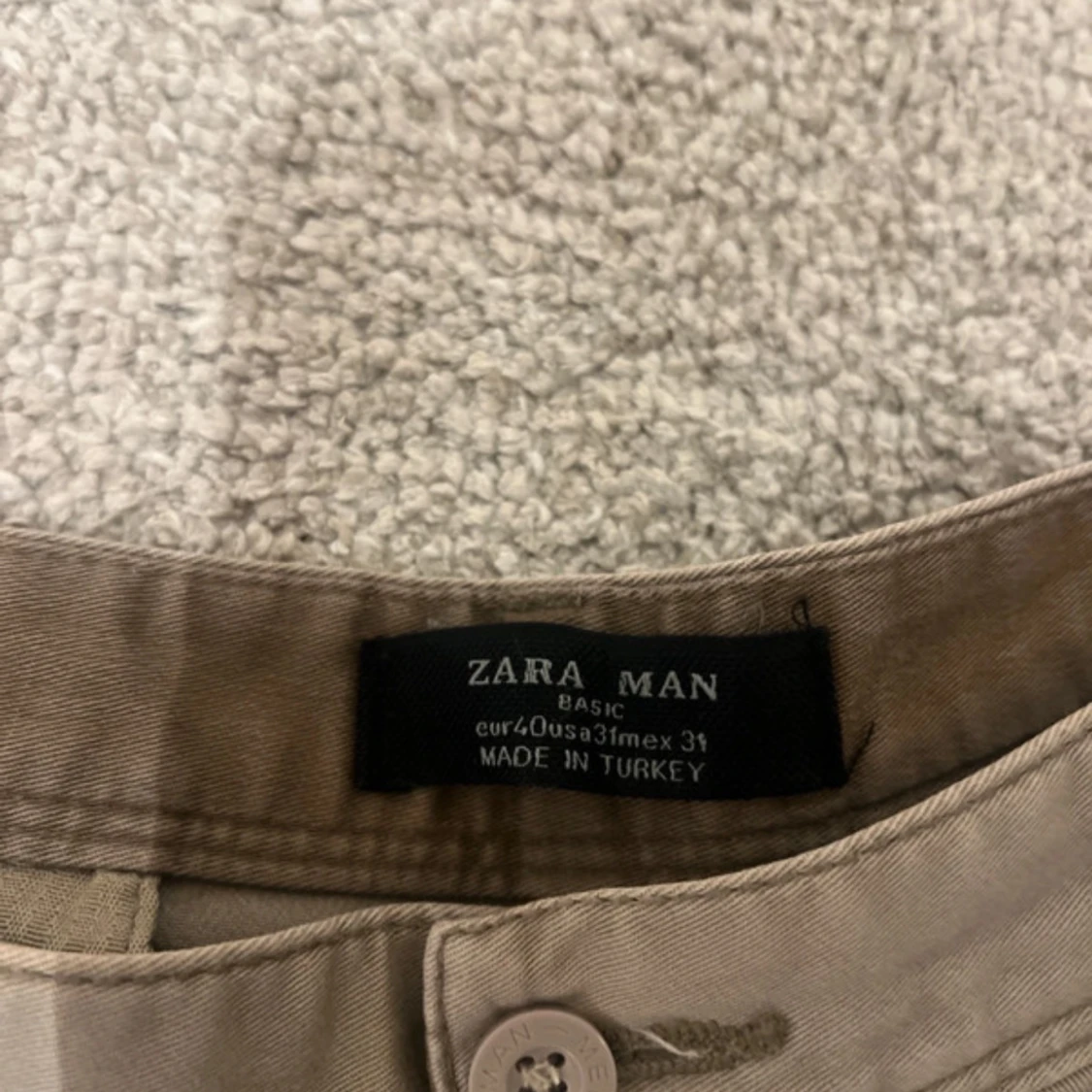 Beige chinos från Zara Man - 2