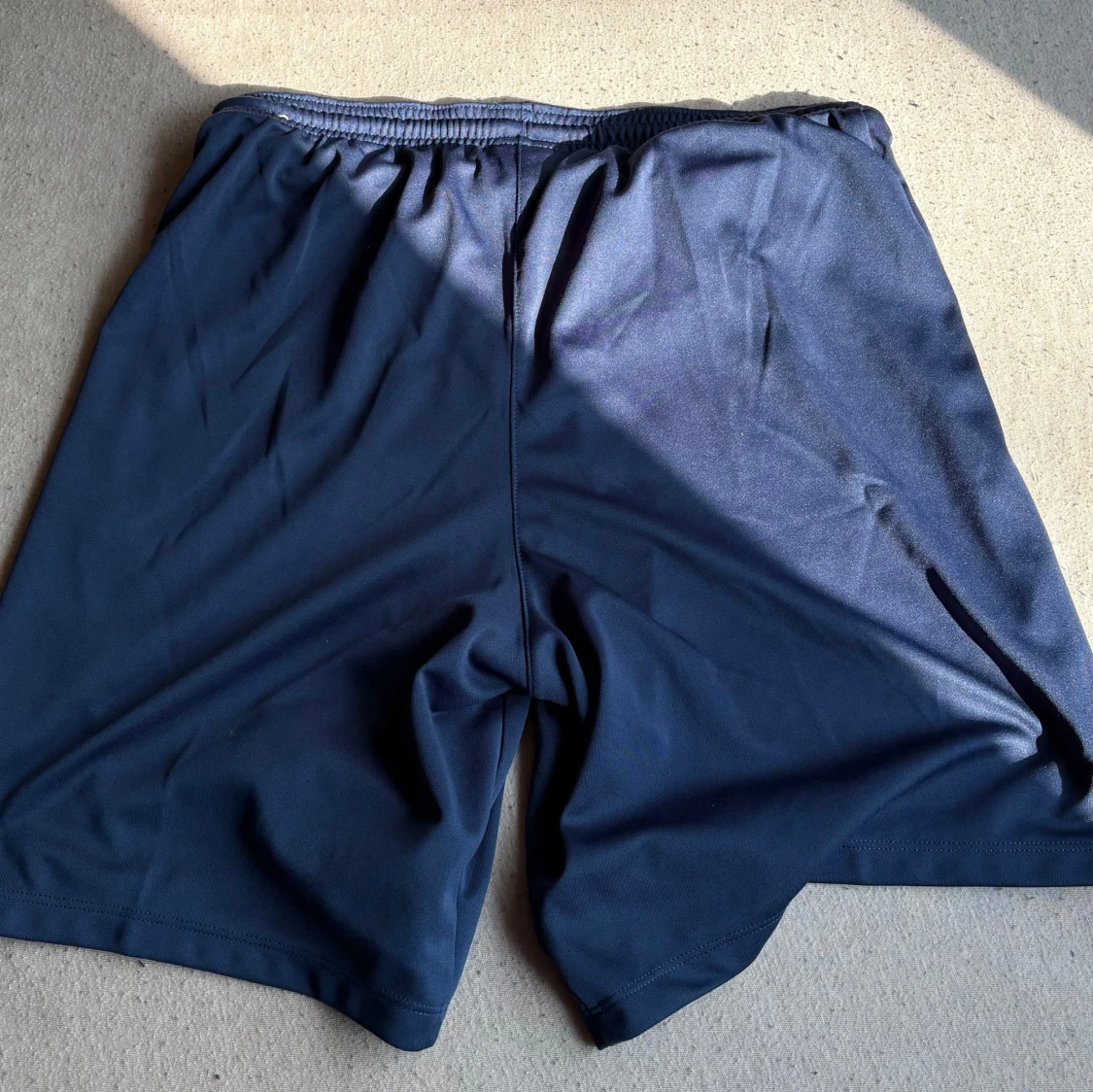 Marinblå Nike shorts med snörning - 1