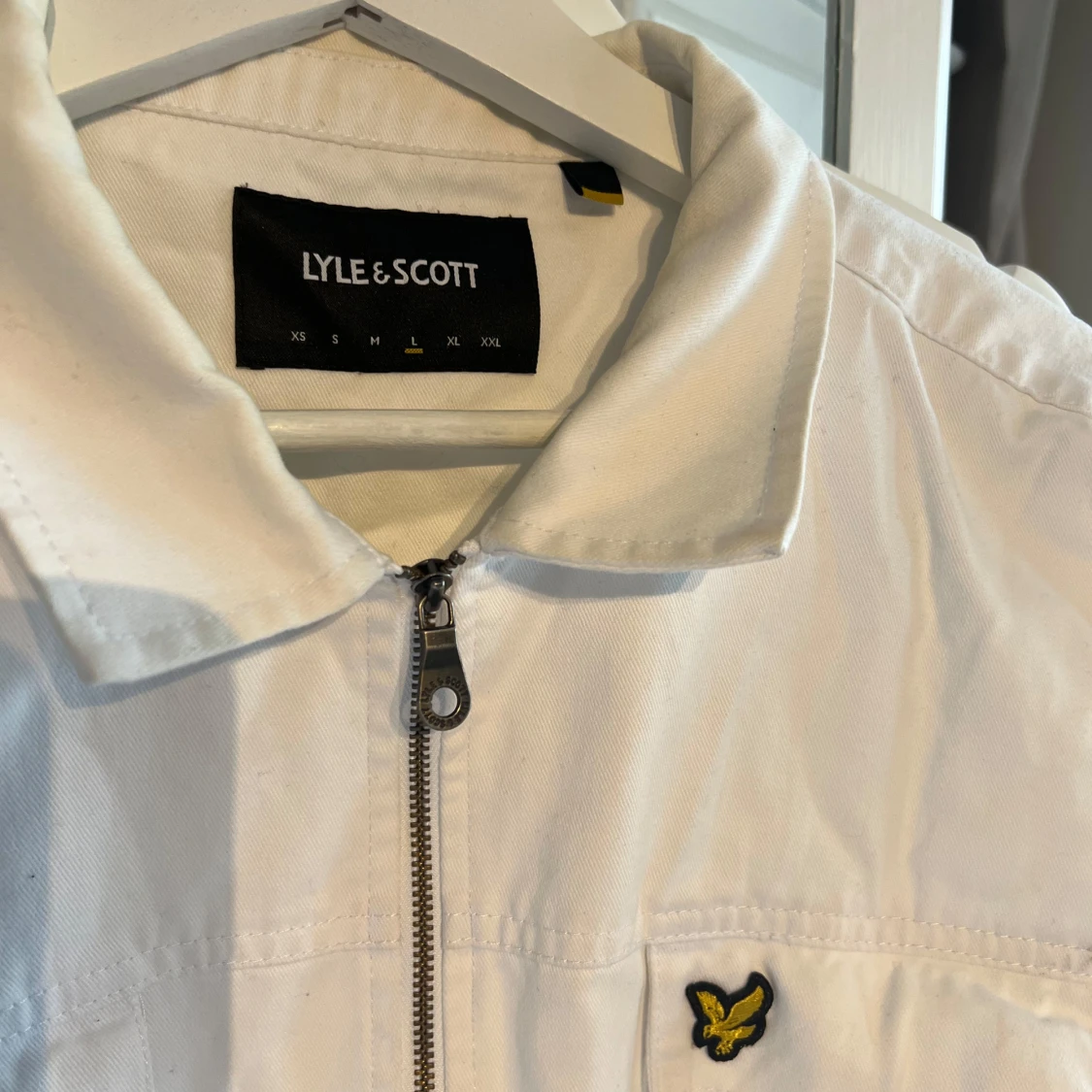 Vit overshirt från Lyle & Scott - 3