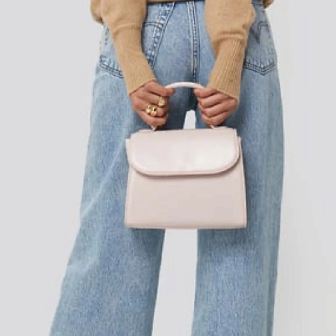 Beige handväska från NA-KD i skinnimitation